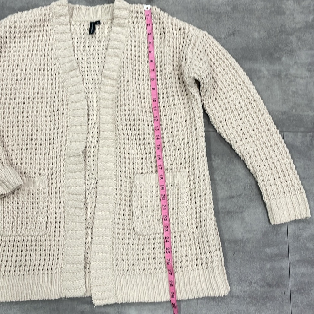 Medium moon and madison cream cardigan sweater - Picture 7 of 10